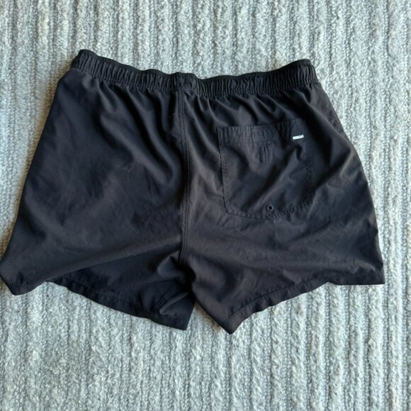 Vuori Lined Workout Shorts 5” Black L - Picture 3 of 3